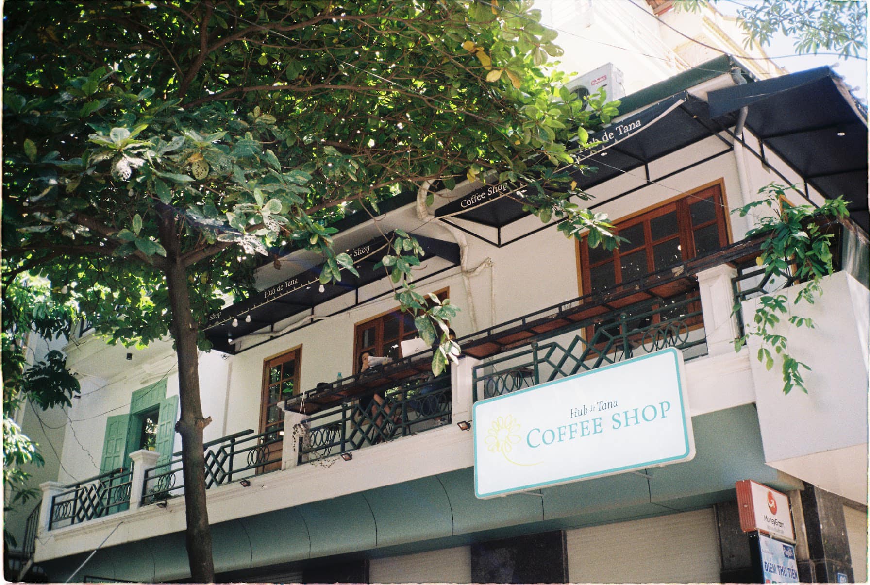 Review Chi Tiết Hub De Tana Coffee - Toplistcafe